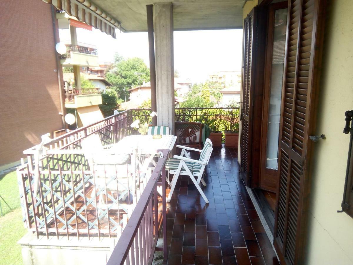 شقة La Terrazza ستريزا المظهر الخارجي الصورة