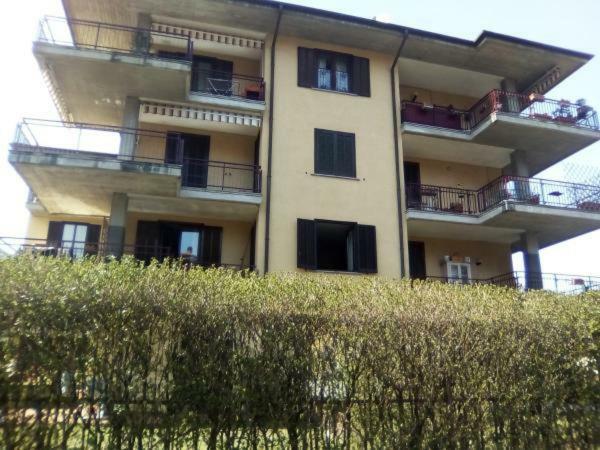 شقة La Terrazza ستريزا المظهر الخارجي الصورة